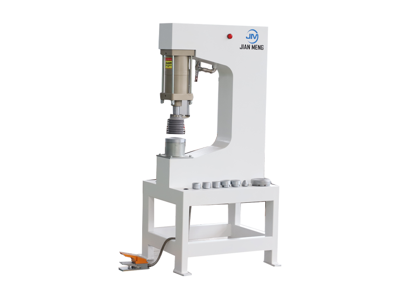 Machine de formation pneumatique PMF400