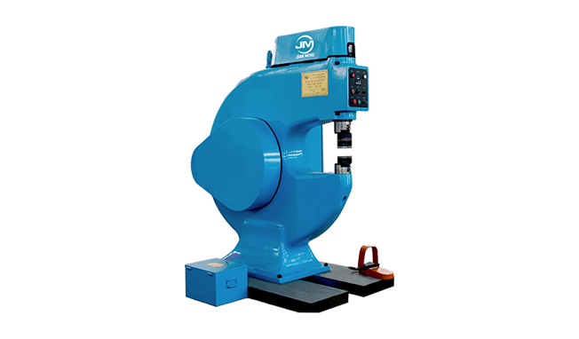 Machine de formation de puissance PF665