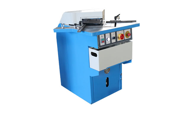 Machine à encocher