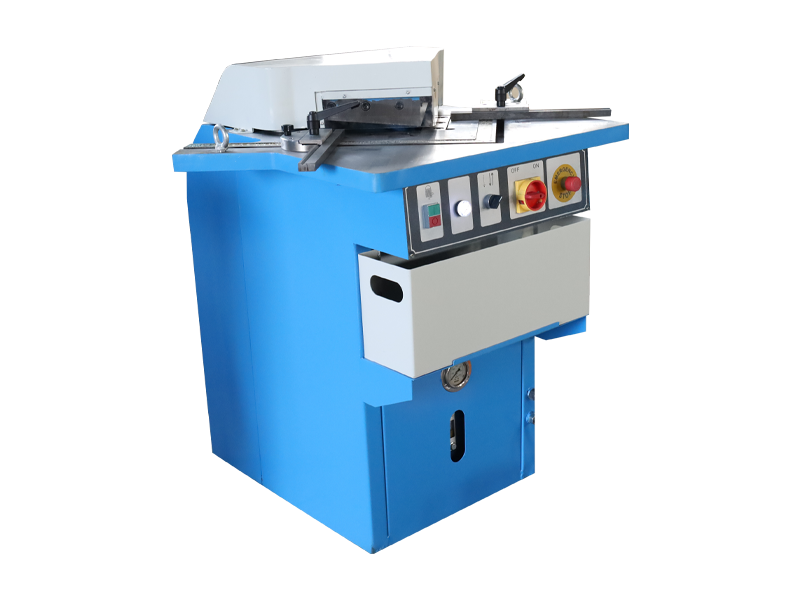 Machine à encocher